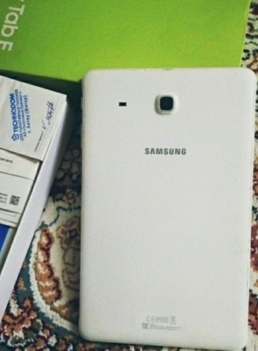 Срочно планшет Samsung