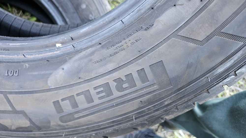 2бр гуми 225 65 16С дот 20 пирели