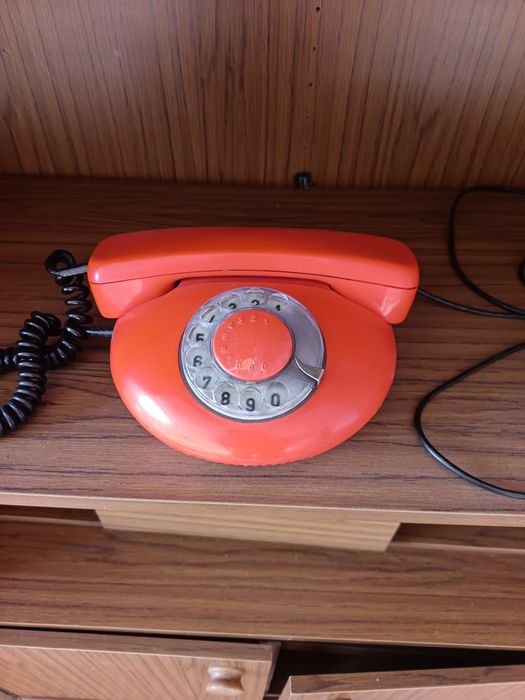 Продам телефон советский