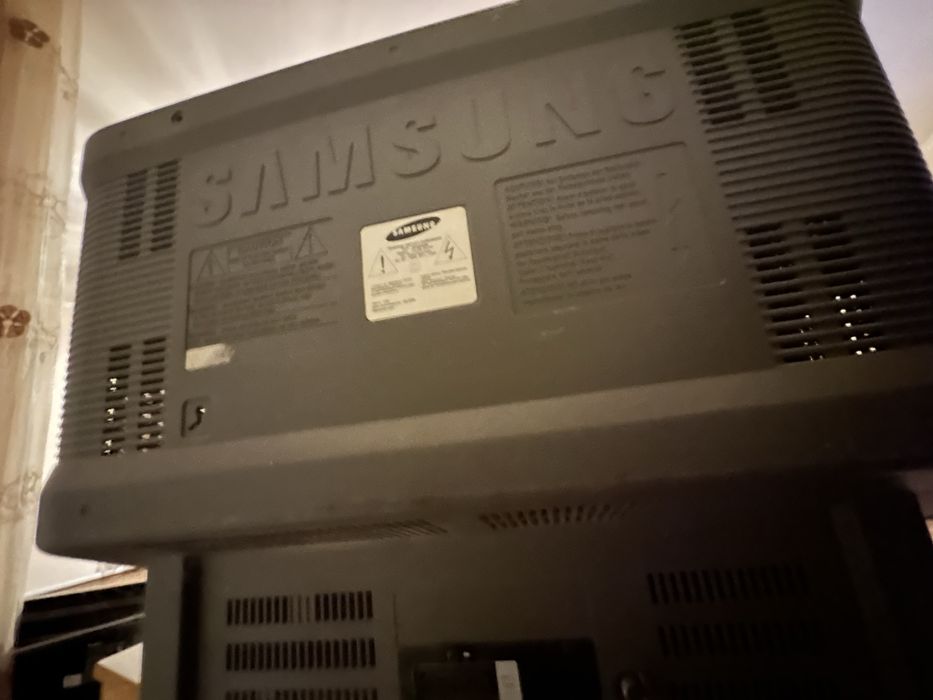 Старые рабочие телевизоры samsung lg funai profilo