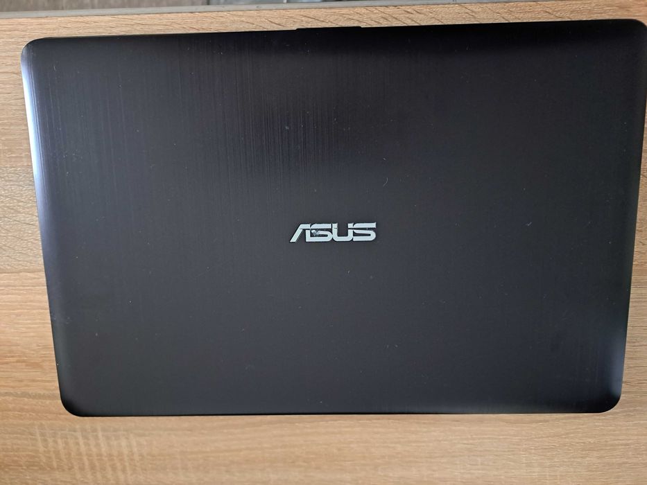 Laptop Asus, Intel Core I3 Gen7, 8 GB, SSD 250GB, NVIDIA GeForce 920MX