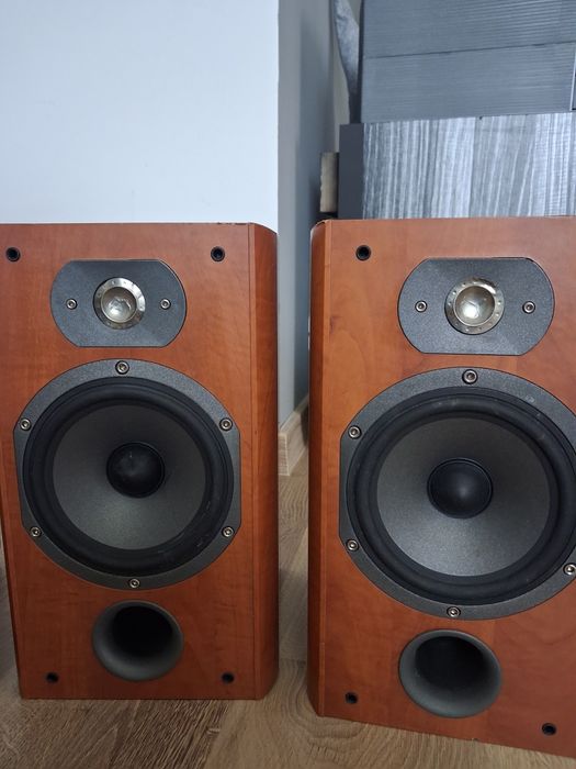 Boxe/ sateliti  Focal Chorus 706s