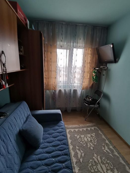 Apartament 3 camere de vânzare – Câmpina | Mobilat | Etaj 3/4 |
