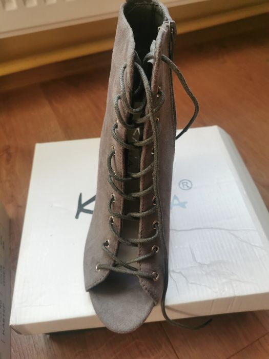 Разпродажба на обувки