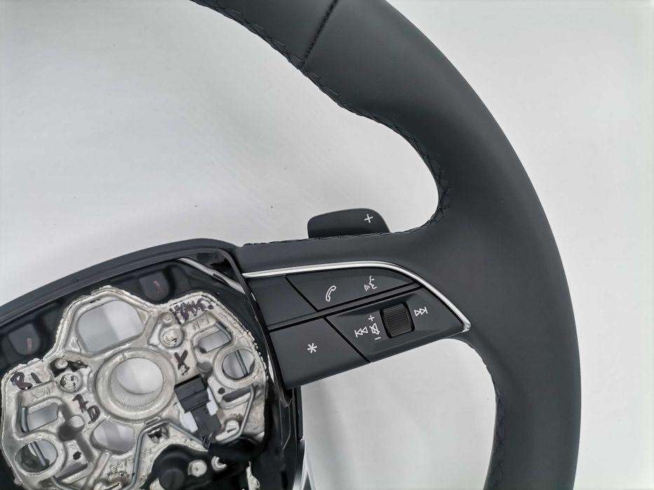 Нов Черен Кожен Волан AUDI A3 8Y A1 Q3 Soul 8Y0419091L