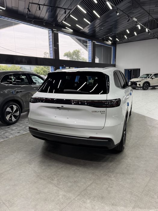 Geely EX5 EM-i max 2026