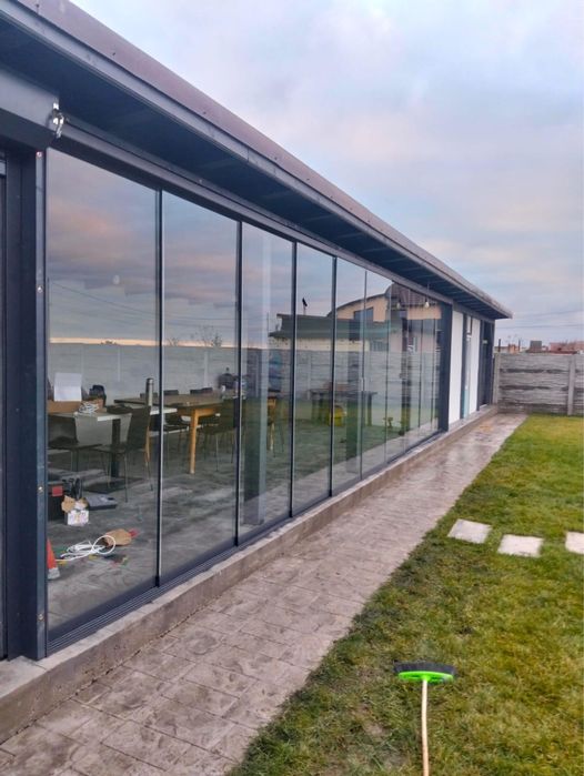 Inchidere teras cu pereti de sticla