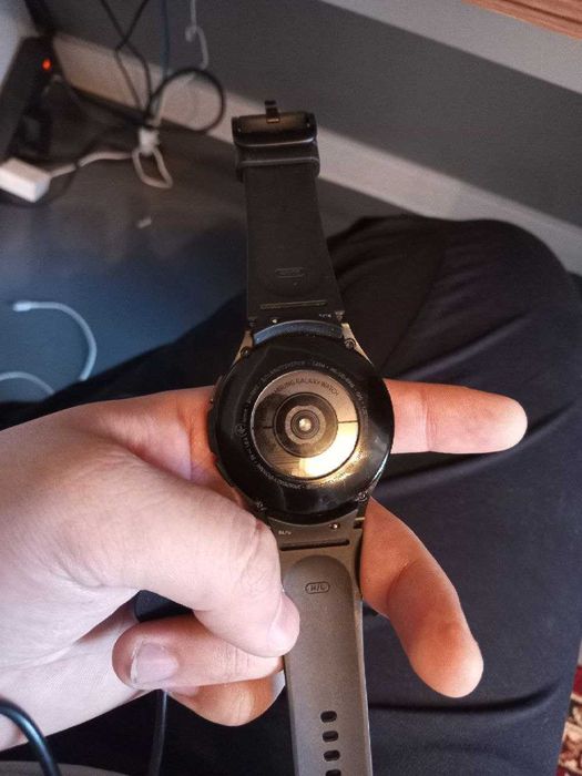 Samsung Galaxy watch4 classic 46mm