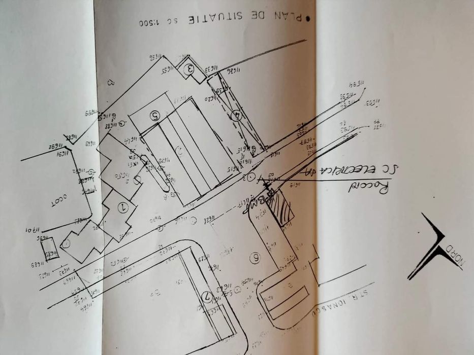 Clădire/ spatiu comercial