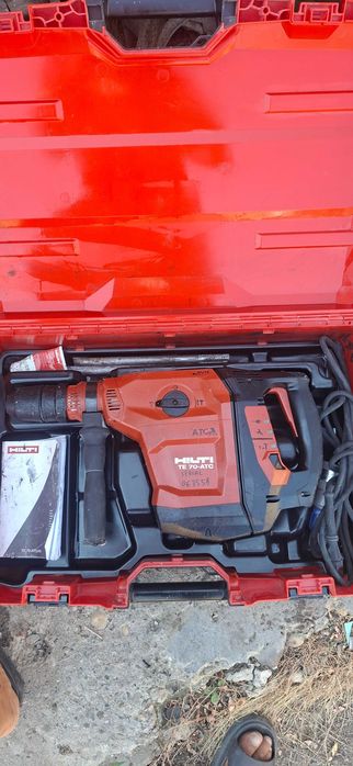 Vand rampe aluminiu 3 tone noi si doua picamare hilti si makita