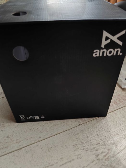 Каска за ски/сноуборд нова ANON!