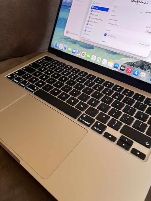 Macbook Air M2 Перфектен