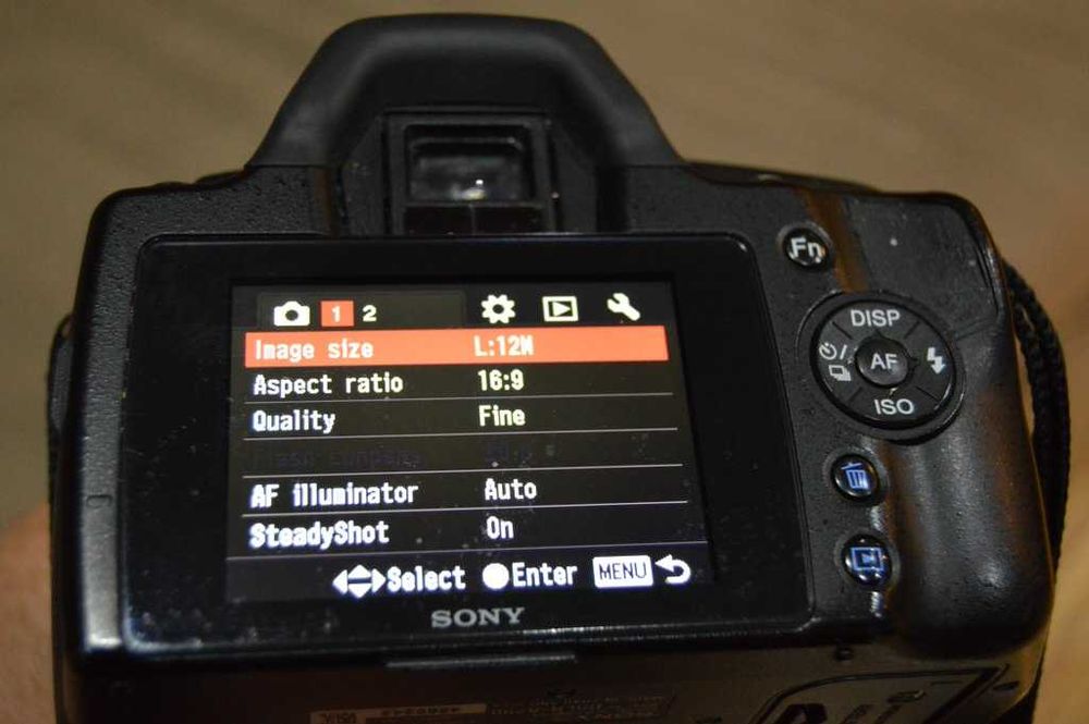 Foto DSLR SONY Alpha A290 + obiectiv 18-55mm SAM