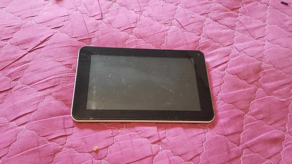 tablete si telefoane,diferite dimensiuni si marci