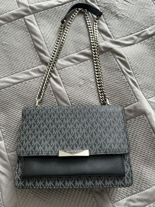 Сумки 2000 почти новые