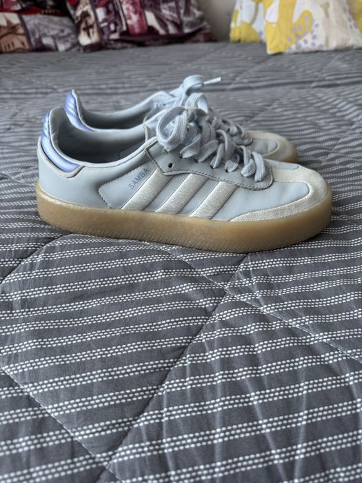 Кроссовки Адидас