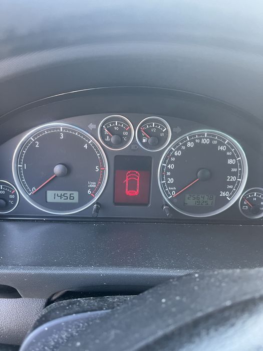 Vand volkswagen sharan 1.9 tdi