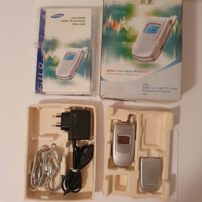 Самсунг D500 самсунг S500