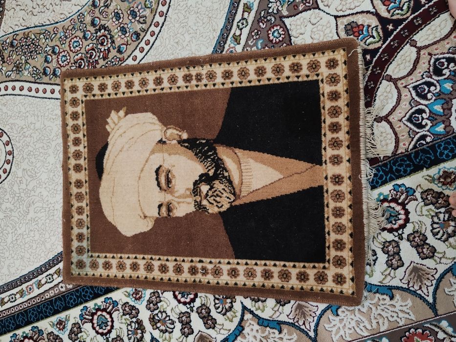 Коврик с рисунком Алишер Навои