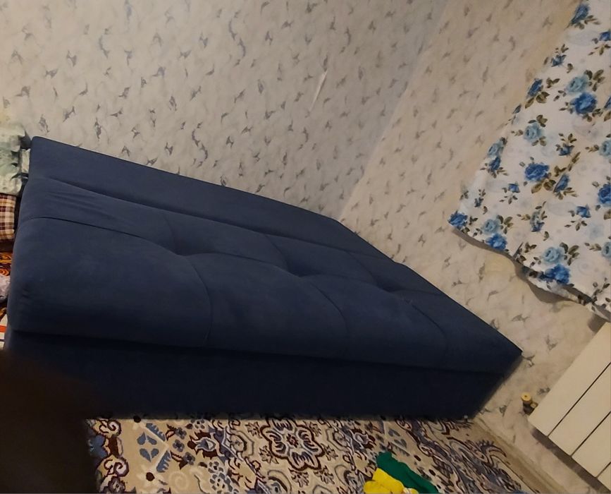 Продам диван новый