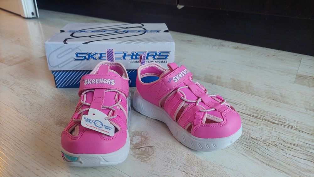 Чисто нови детски кецове Skechers. С етикет и кутия.