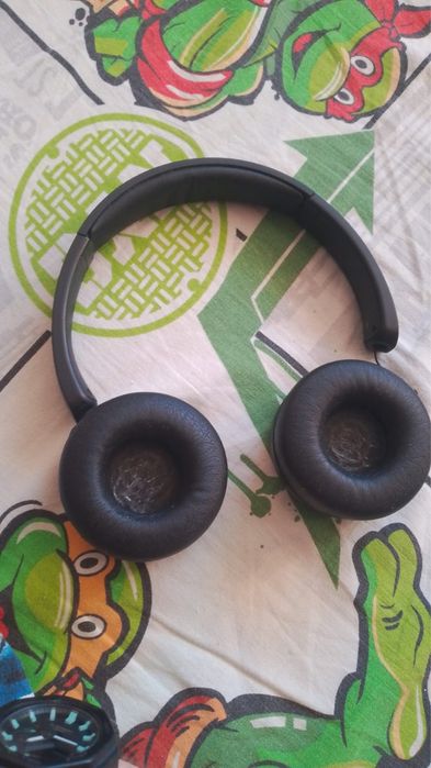 Продам наушники SONY