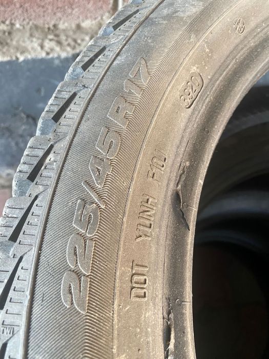 Продам резину 225/45/17