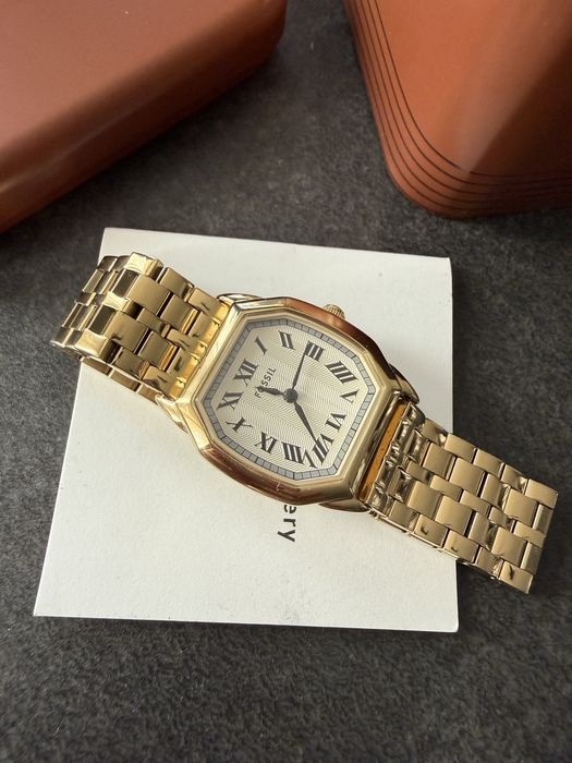 Fossil  часовник в златист цвят