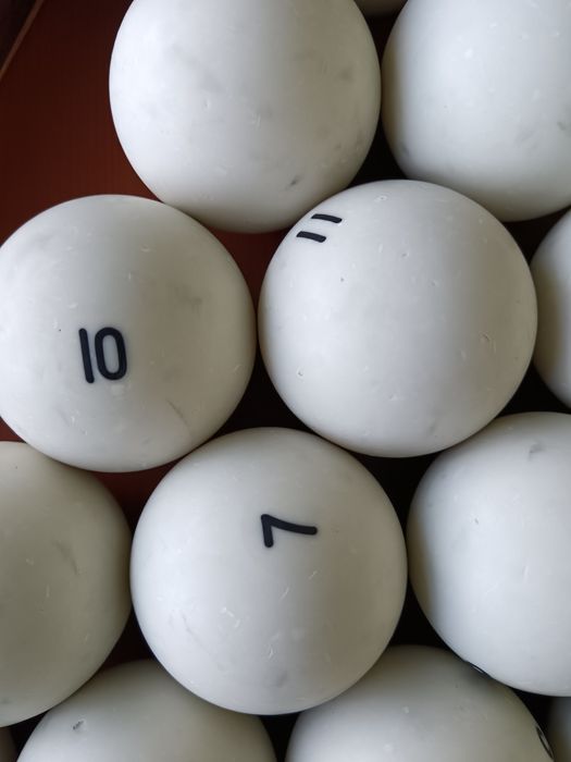Продам шары для бильярда 68 мм 68 мм