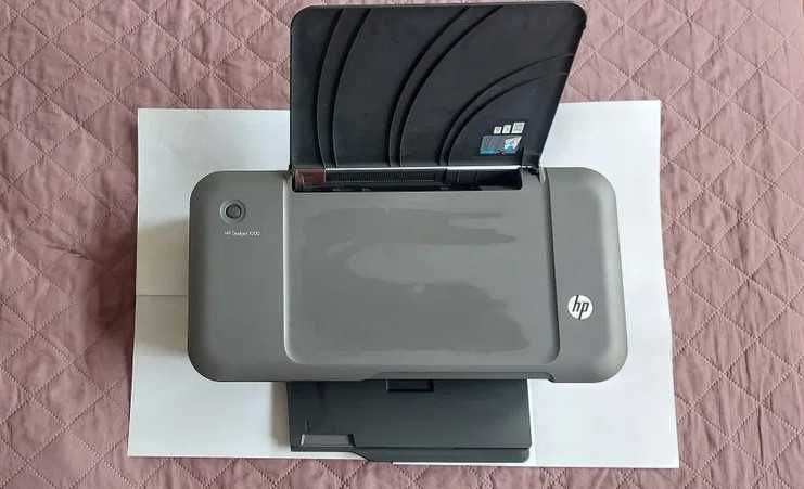 Мастиленоструен принтер HP Deskjet 1000