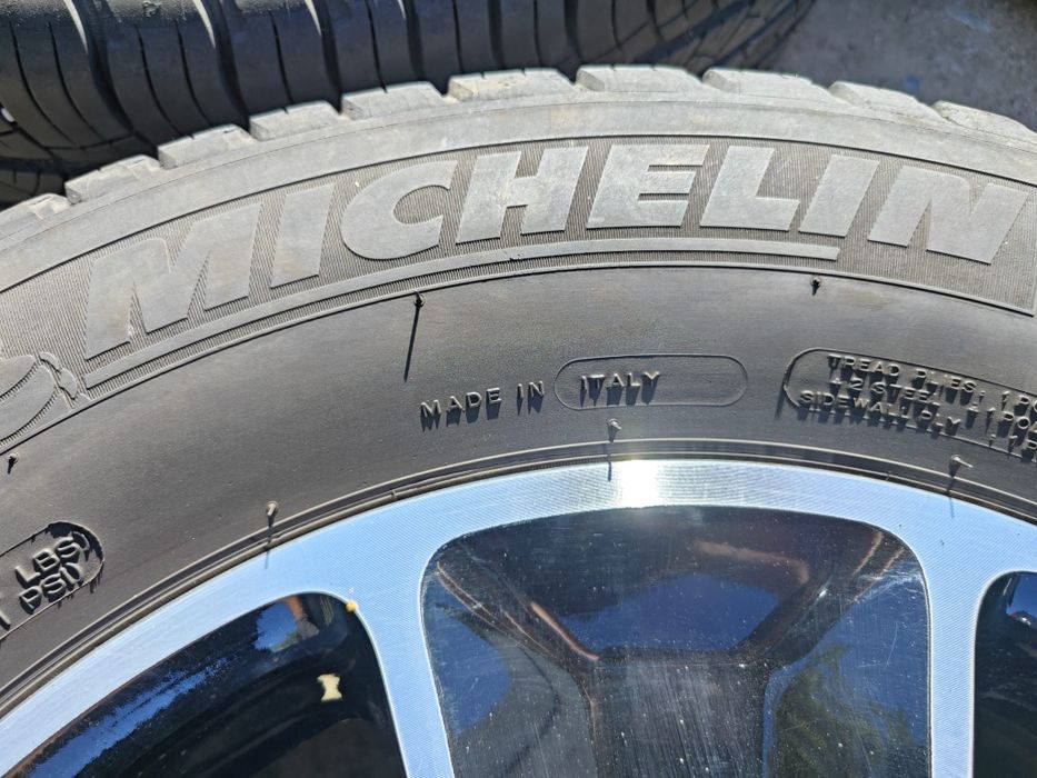 Jante Originale din Aluminiu de Dacia Duster M+S pe 16" pe Negru