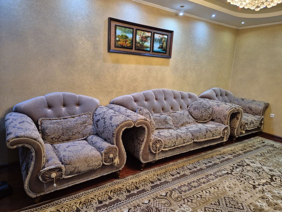 Продам мягкий уголок Потютьков в хорошем состоянии.