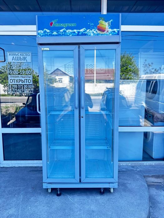 Холодильник витрина