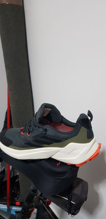 Vand adidași goretex adidas