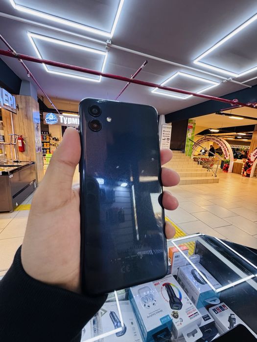 Samsung A04, A03s. Память 4/64гб