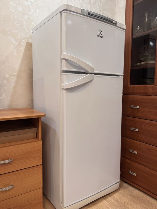 Холодильник СРОЧНО