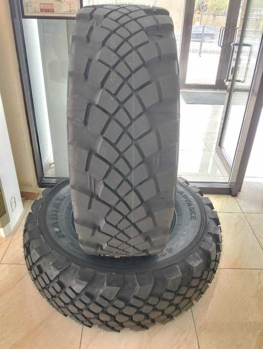 Шины брендов Advance и Kapsen .