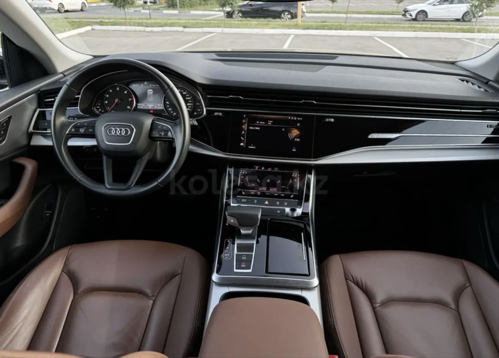 Продам Audi Q8