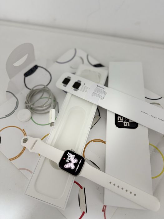 Apple watch se2 gen2 2024 белый