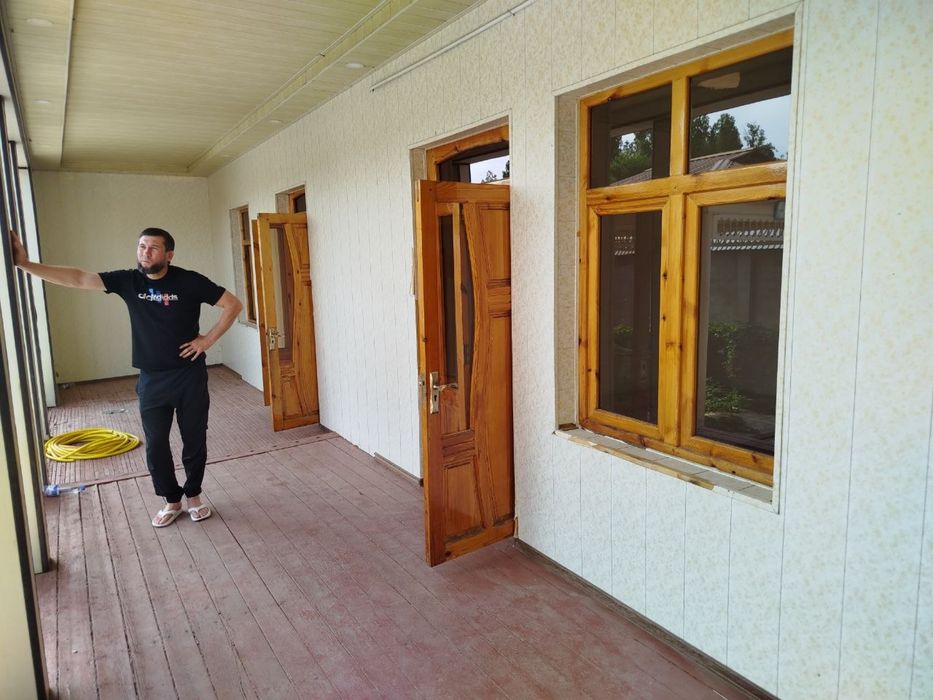 Madaniyat masjid oldida 3sotix Srochna