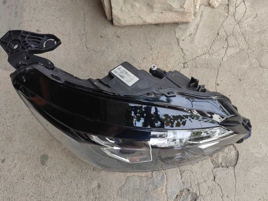 Фар Peugeot 208 2008 LED десен / Фар Пежо 208 2008 / Фар Peugeot 2008