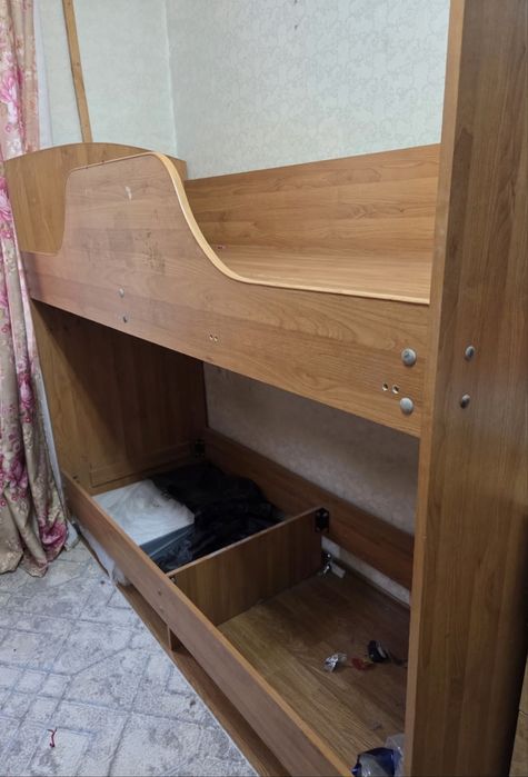 Двухярусный кровать