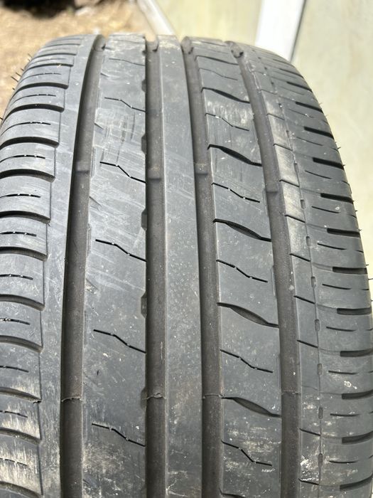 Anvelope 215/40/17 trei la pret de doua dot 2024