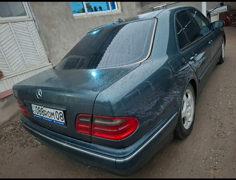 Продаётся мерин Е280