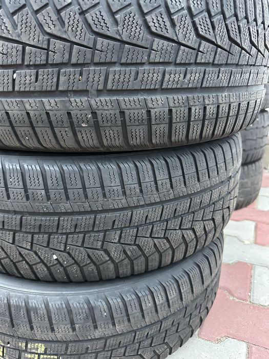 Set anvelope 225/60/18 Hankook