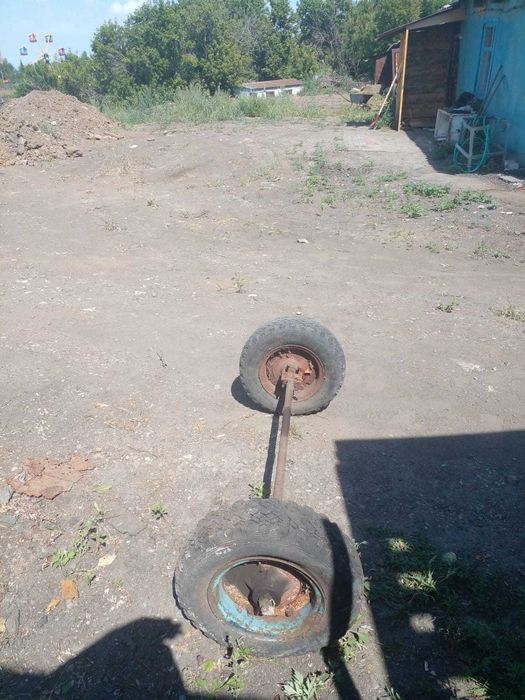 продам ось от прицепа с колесами