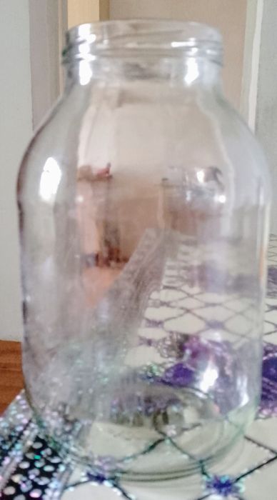 Банки 2 литровые продам