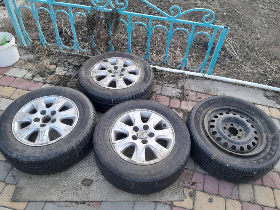 Диски  шинамен камри 35 ке келеди  протекторы жаксы  бир простой диска