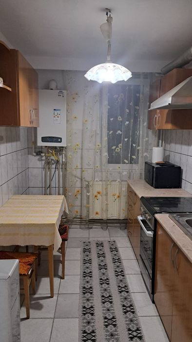 Vand apartament 2 camere decomandat