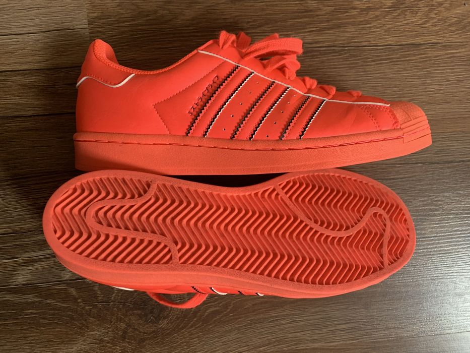 Adidas Superstar Turbo Red - size 42